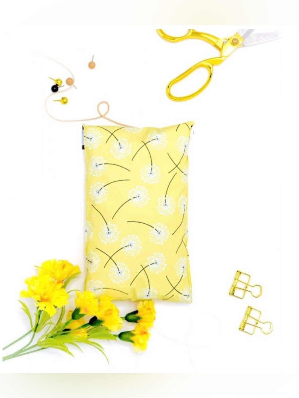 30 10” x 13” Dandelion Poly Mailers New With Tags